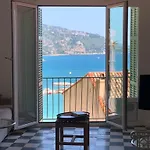Nyaraló Capodanna, Au Coeur De La Vieille Ville, Maison De Village Avec Magnifique Vue Sur La