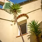 Capodanna, Au Coeur De La Vieille Ville, Maison De Village Avec Magnifique Vue Sur La Nyaraló