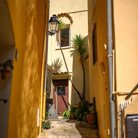 Capodanna, Au Coeur De La Vieille Ville, Maison De Village Avec Magnifique Vue Sur La * Mentone