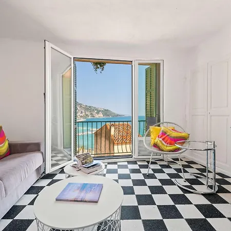 Casa vacanze Capodanna, Au Coeur De La Vieille Ville, Maison De Village Avec Magnifique Vue Sur La