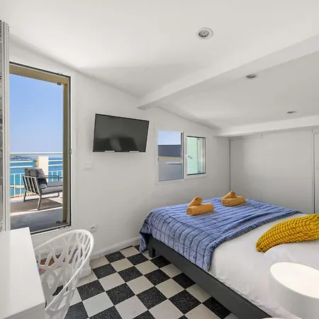 Casa vacanze Capodanna, Au Coeur De La Vieille Ville, Maison De Village Avec Magnifique Vue Sur La *